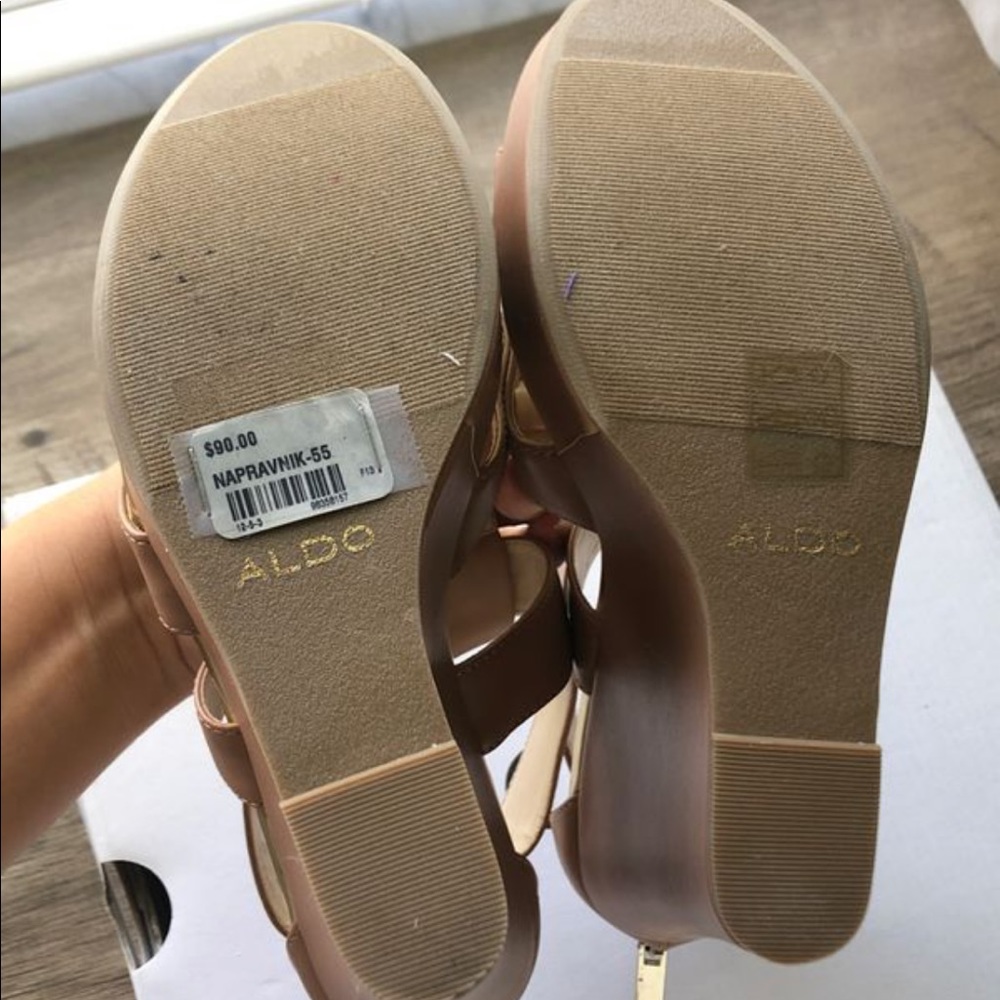 Shoes - Picture 4 of 4